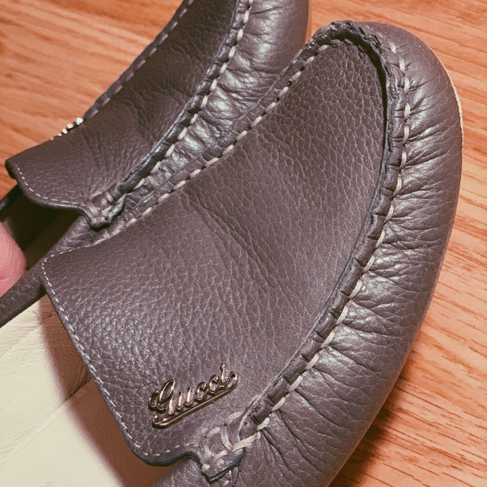 Gucci Grey leather loafers